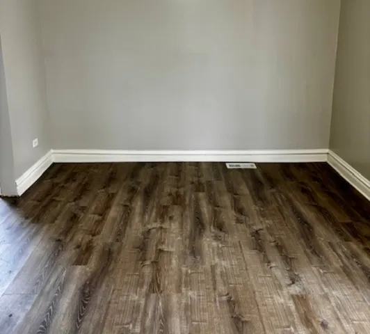 $2,100 | 1412 16th Street, North Chicago, IL 60064