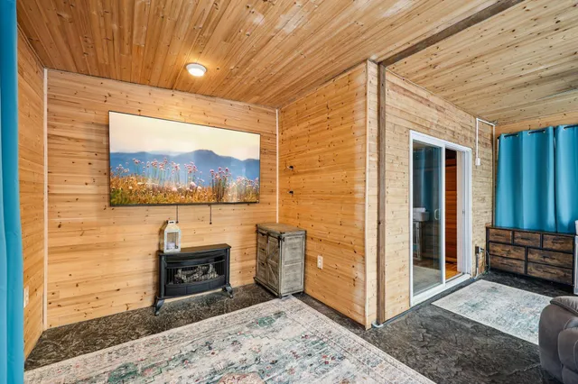 $410,000 | 11576 Bristol Road, Chisago City, MN 55013