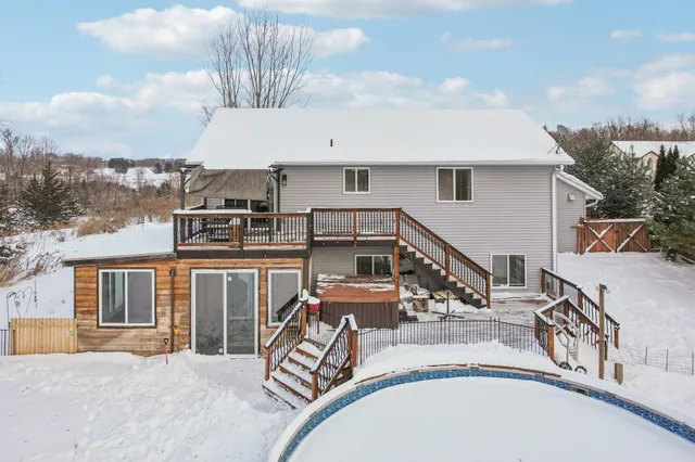$410,000 | 11576 Bristol Road, Chisago City, MN 55013