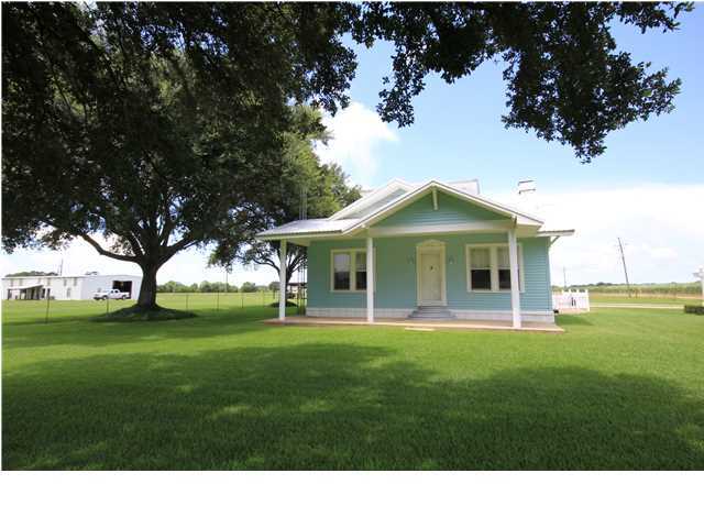 600 Piat Road Youngsville, LA 70592 - Photo 1 of 28 Primary Photo
