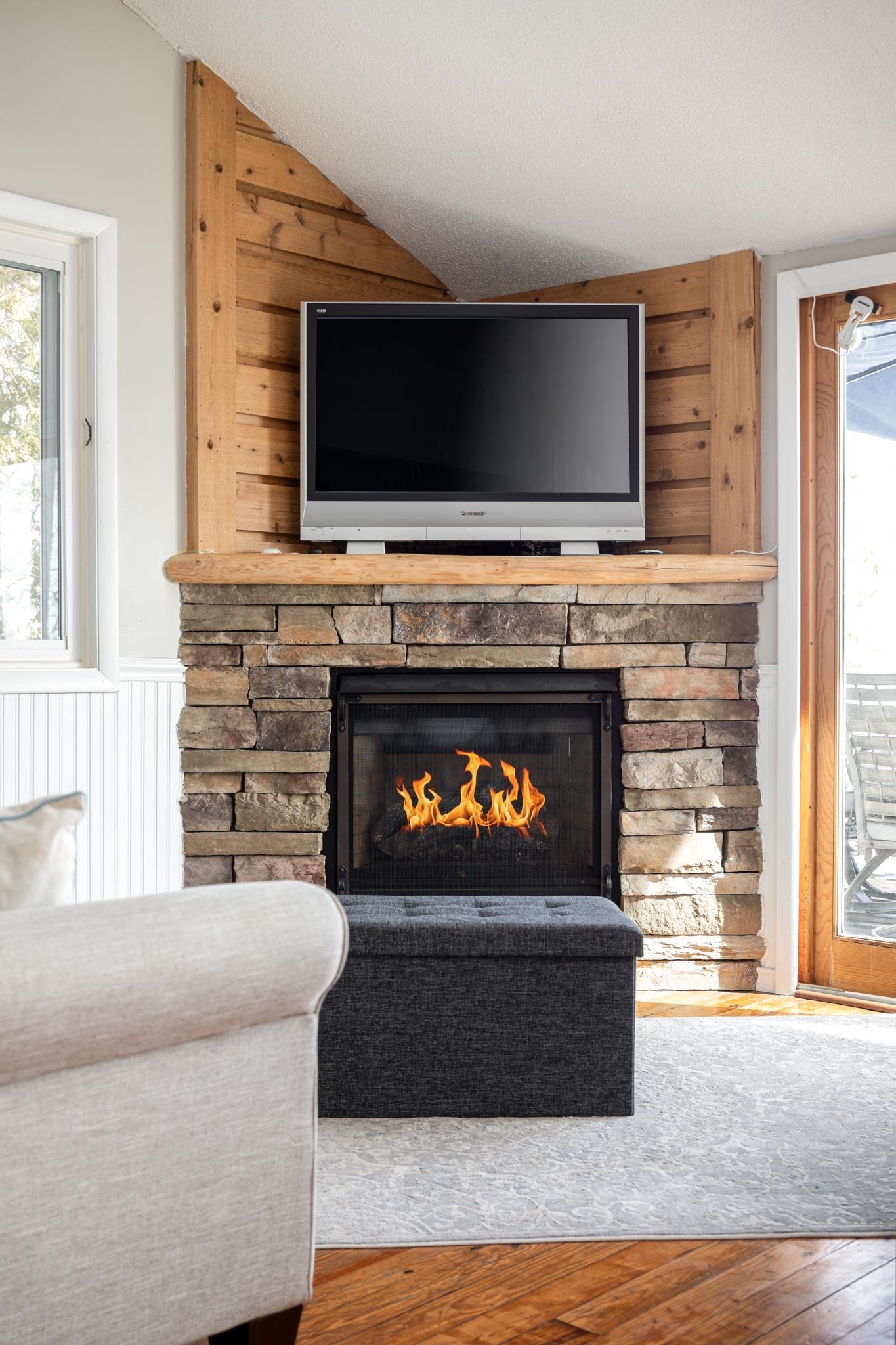 10438 Bluff Road Traverse City, MI 49686 - Photo 13 of 43 1897377-17.JPG