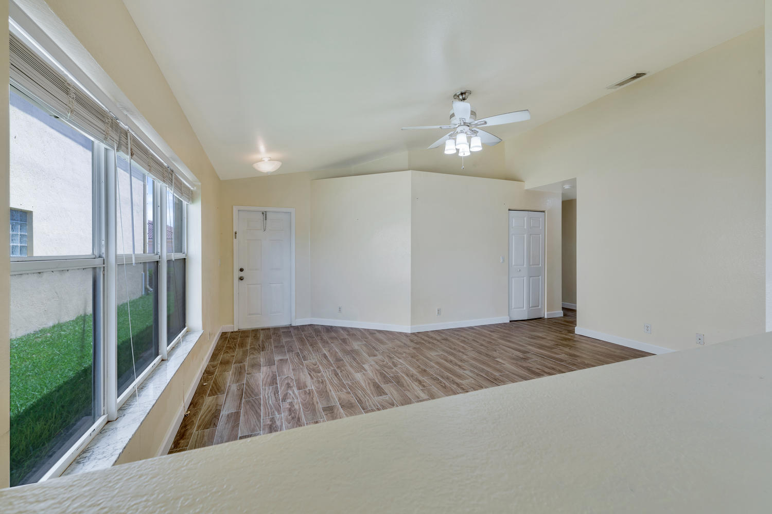 1079 Big Torch Street Riviera Beach, FL 33407 - Photo 8 of 31 1079 Big Torch St Riviera-large-008-005-