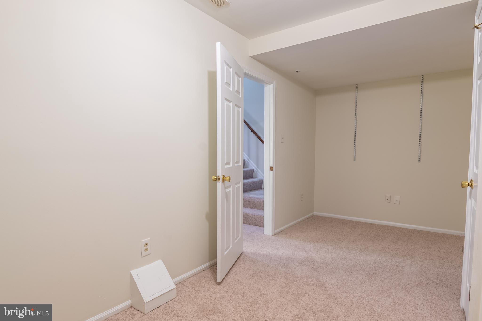 6363 Wind Rider Way Columbia, MD 21045 - Photo 29 of 37 Gallery Image 29