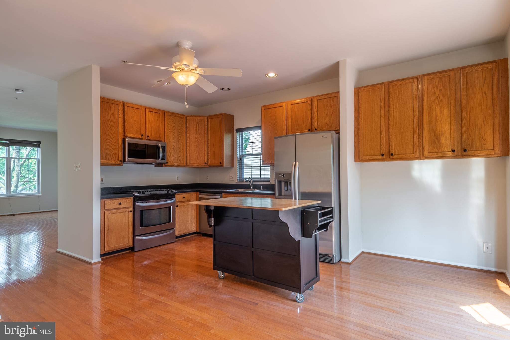 6363 Wind Rider Way Columbia, MD 21045 - Photo 8 of 37 Gallery Image 8