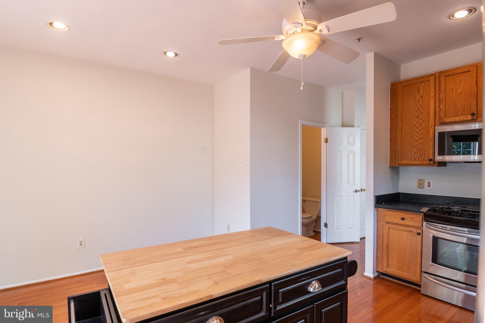 6363 Wind Rider Way Columbia, MD 21045 - Photo 10 of 37 Gallery Image 10
