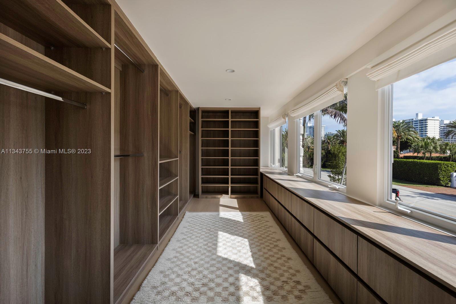 5514 Pine Tree Drive Miami Beach, FL 33140 - Photo 29 of 60