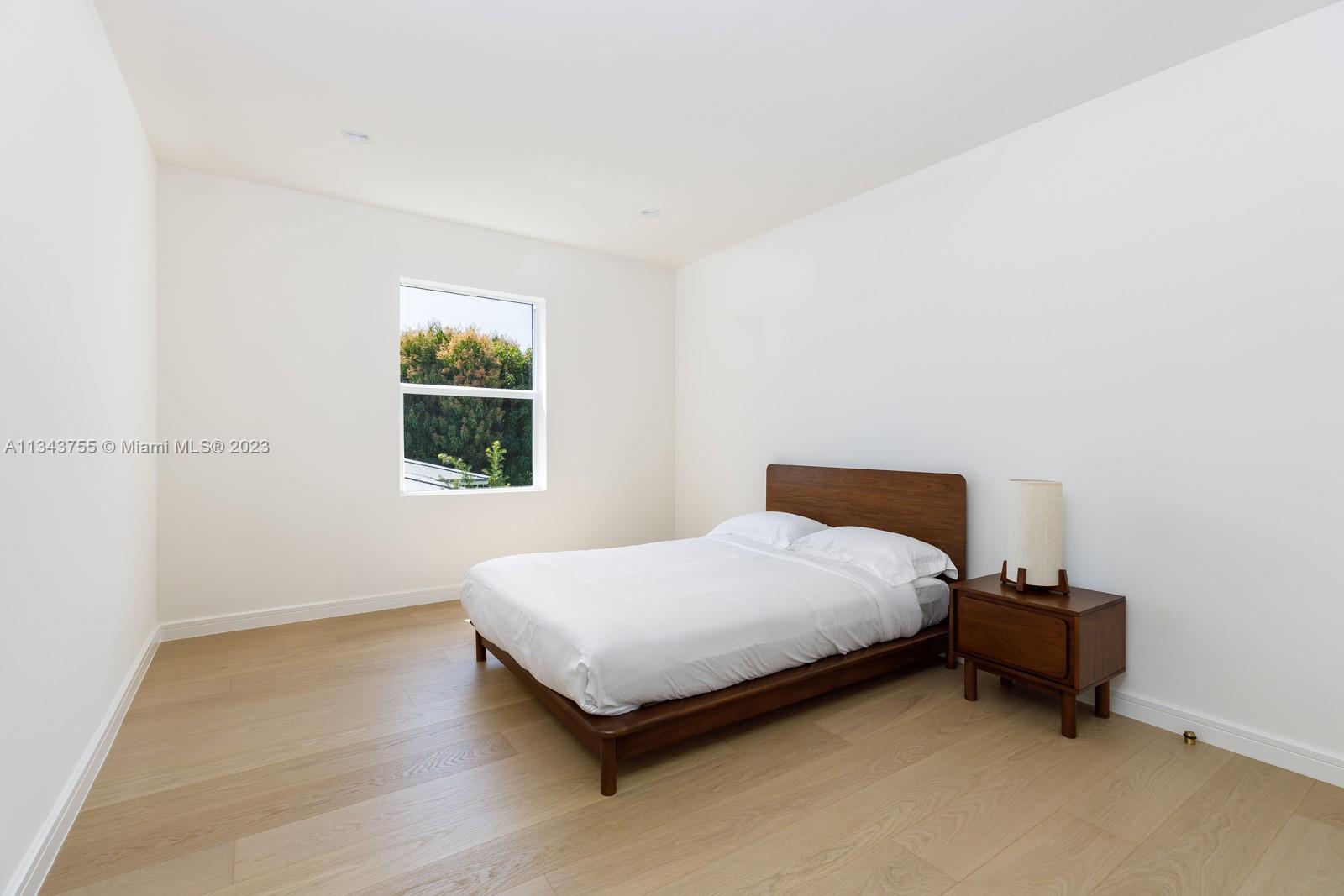 5514 Pine Tree Drive Miami Beach, FL 33140 - Photo 38 of 60