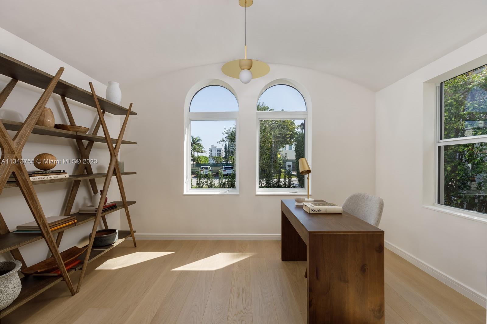 5514 Pine Tree Drive Miami Beach, FL 33140 - Photo 8 of 60