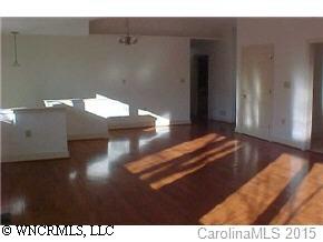 47 Red Oak Forest Road Fairview, NC 28730 - Photo 3 of 8 Gallery Image 3