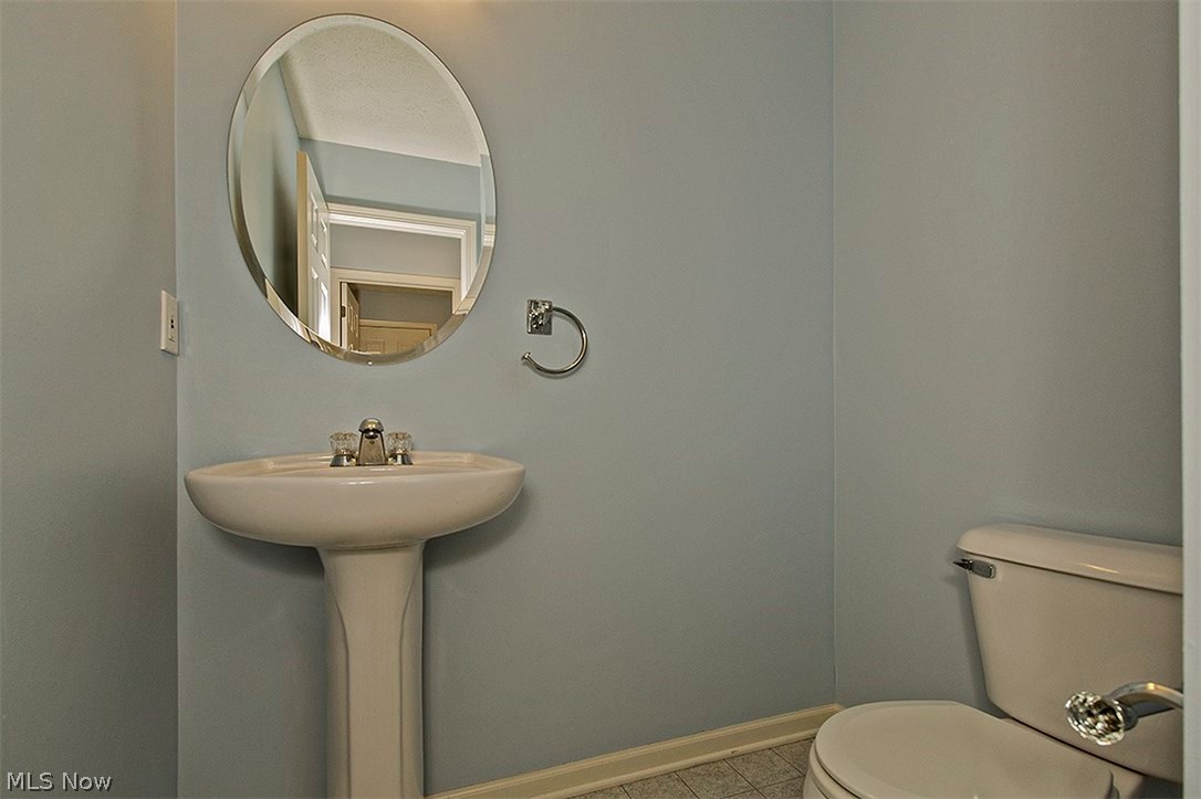 4488 Brooks Road Cleveland, OH 44105 - Photo 15 of 30