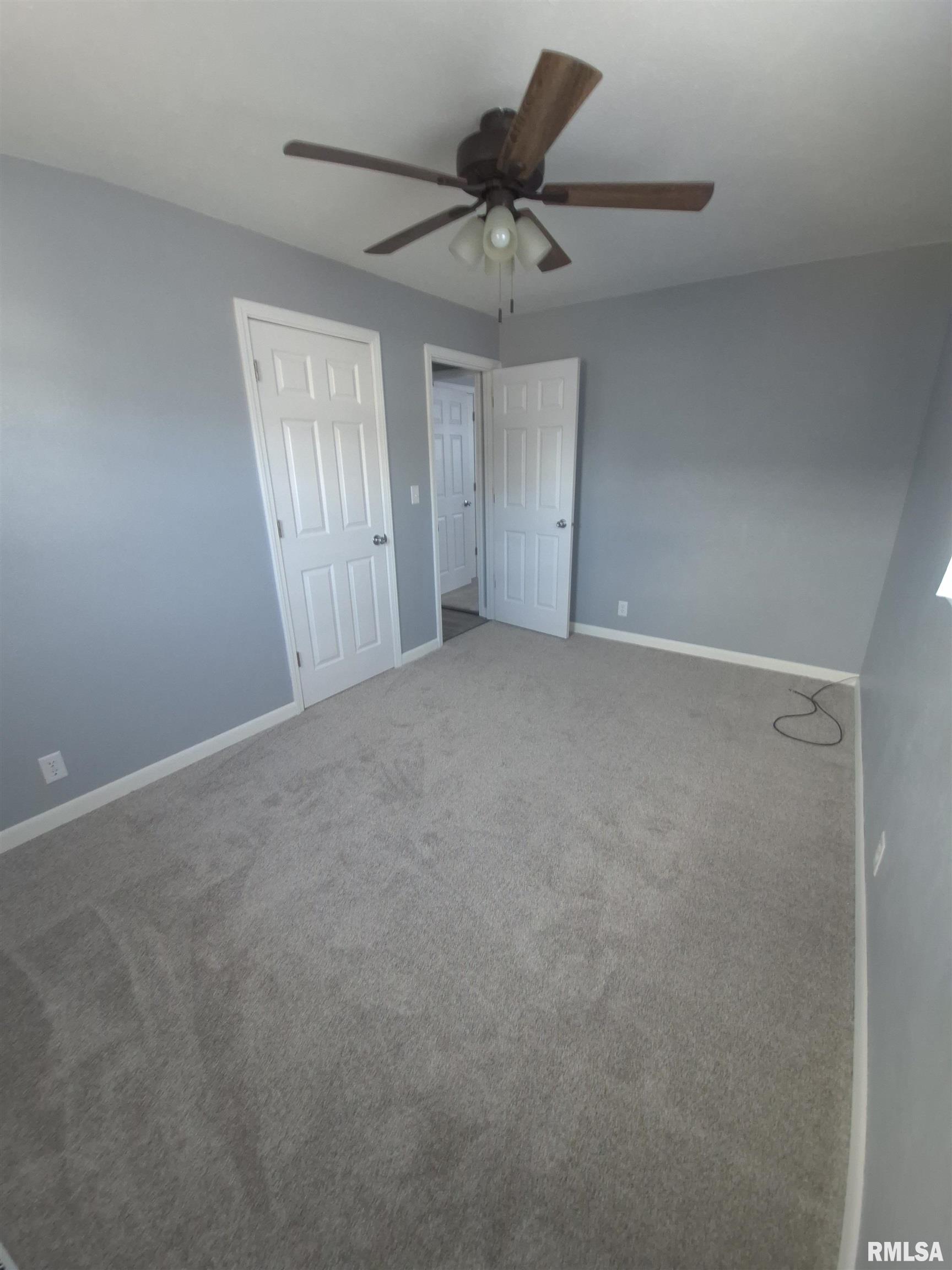 20 South Peach Street Du Quoin, IL 62832 - Photo 11 of 22