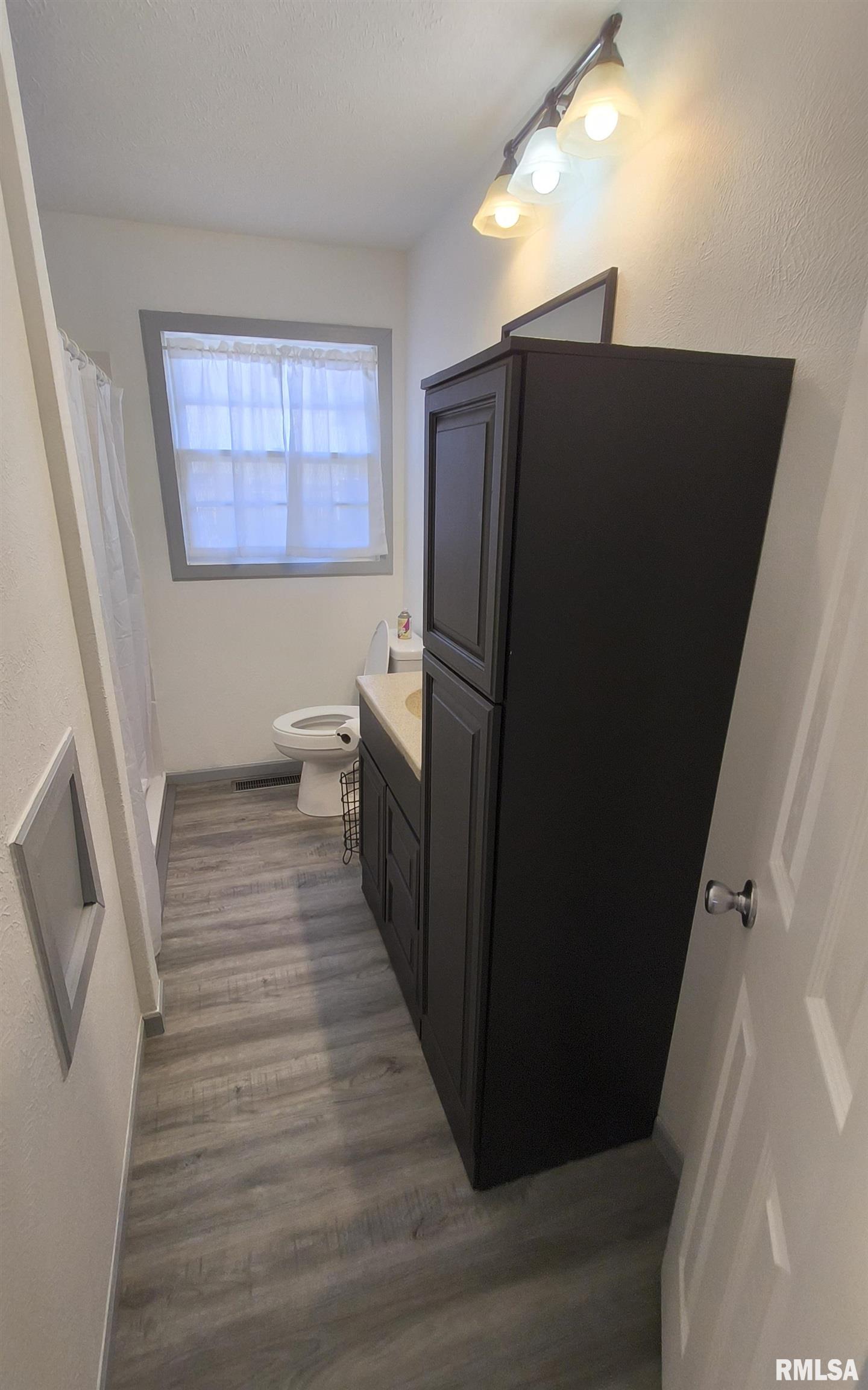 20 South Peach Street Du Quoin, IL 62832 - Photo 12 of 22