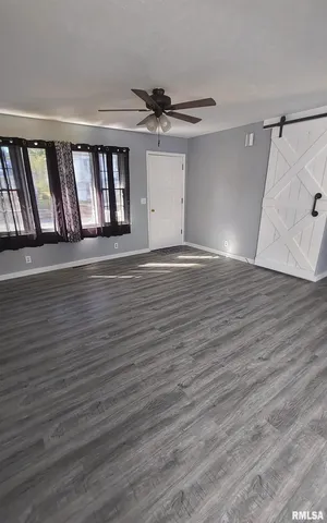 $175,000 | 20 South Peach Street, Du Quoin, IL 62832