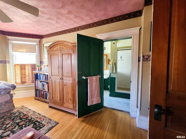 $189,000 | 122 West South Street, Geneseo, IL 61254