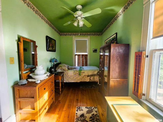 $189,000 | 122 West South Street, Geneseo, IL 61254