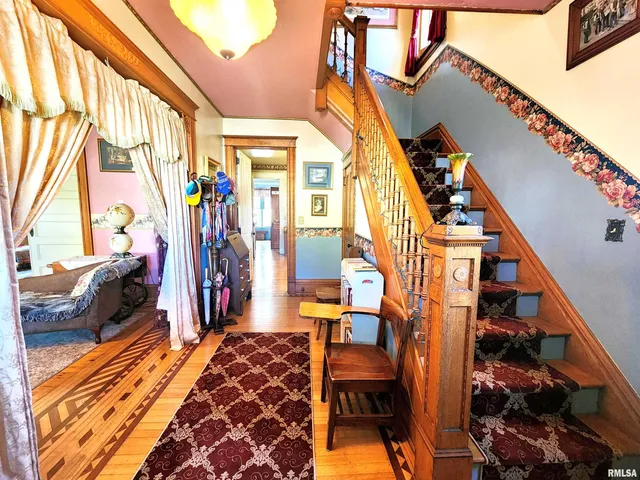 $189,000 | 122 West South Street, Geneseo, IL 61254