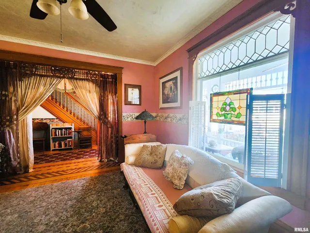 $189,000 | 122 West South Street, Geneseo, IL 61254