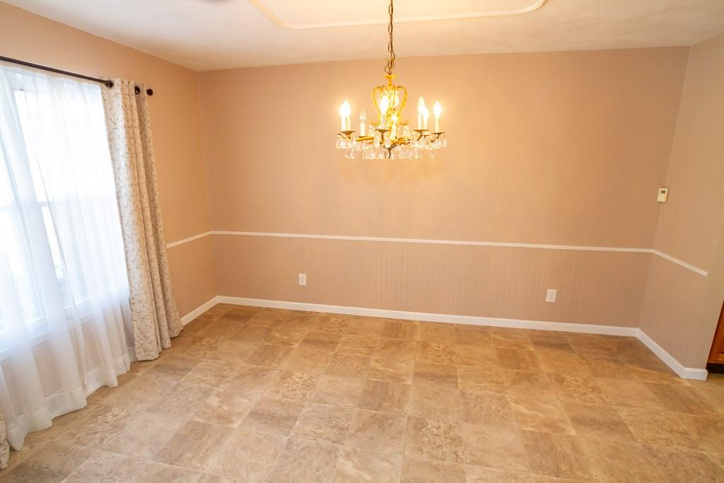 849 Canyon Road Indianapolis, IN 46217 - Photo 15 of 38 Gallery Image 15
