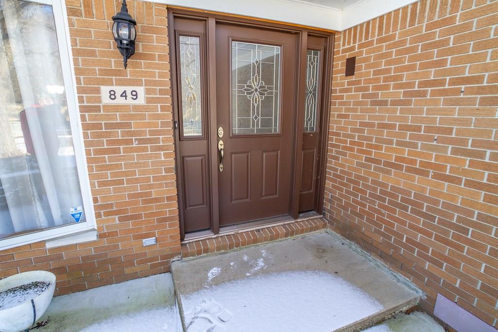 849 Canyon Road Indianapolis, IN 46217 - Photo 3 of 38 Gallery Image 3