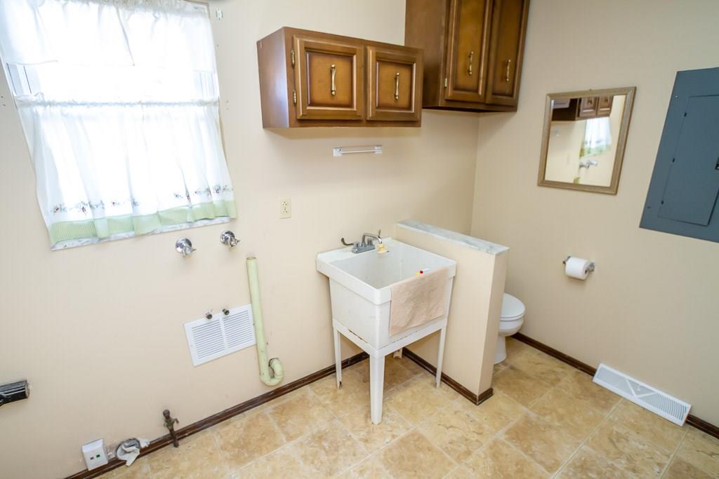 849 Canyon Road Indianapolis, IN 46217 - Photo 28 of 38 Gallery Image 28