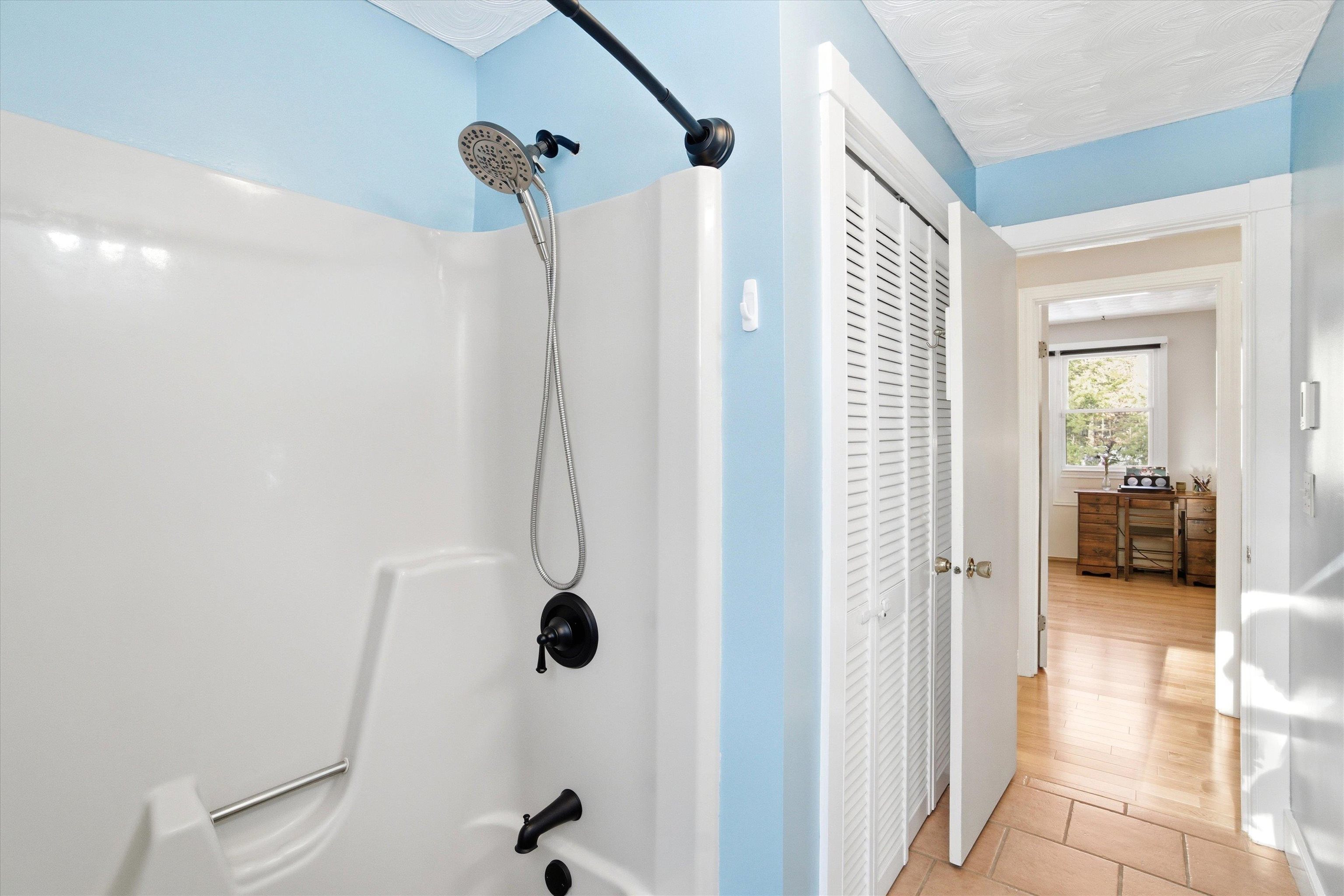 465 Clinton Street Concord, NH 03301 - Photo 21 of 50 Gallery Image 21