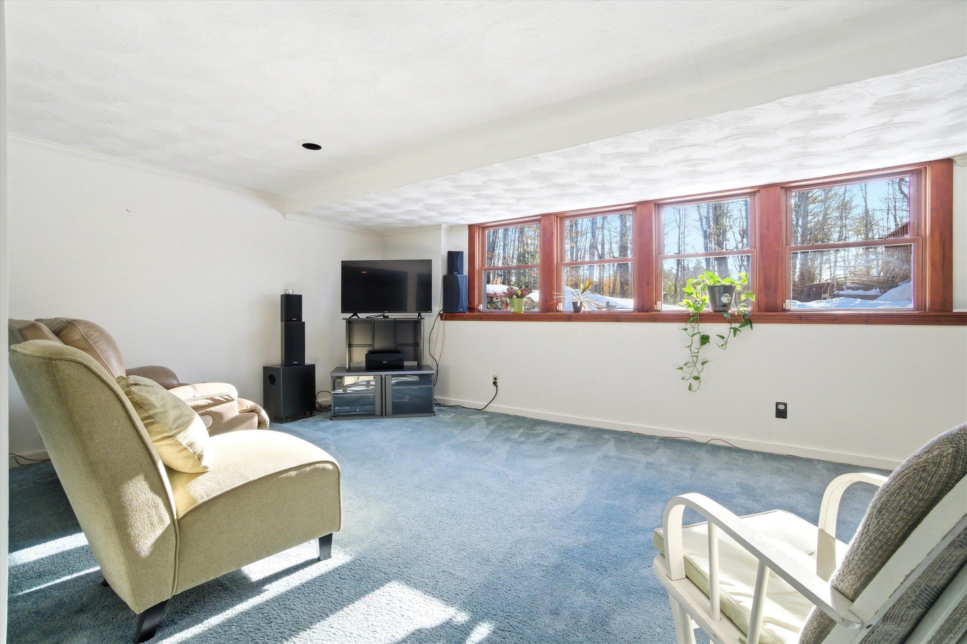 465 Clinton Street Concord, NH 03301 - Photo 25 of 50 Gallery Image 25