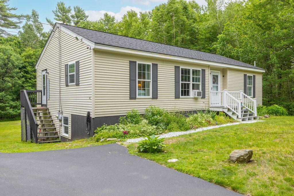 41 Daffodil Lane Cumberland, ME 04021 - Photo 2 of 28 2__V5A7299