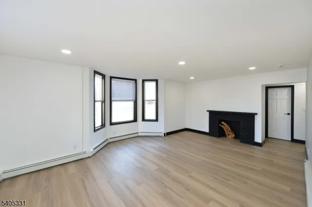 $2,900 | 73 Lafayette Avenue, Passaic, NJ 07055