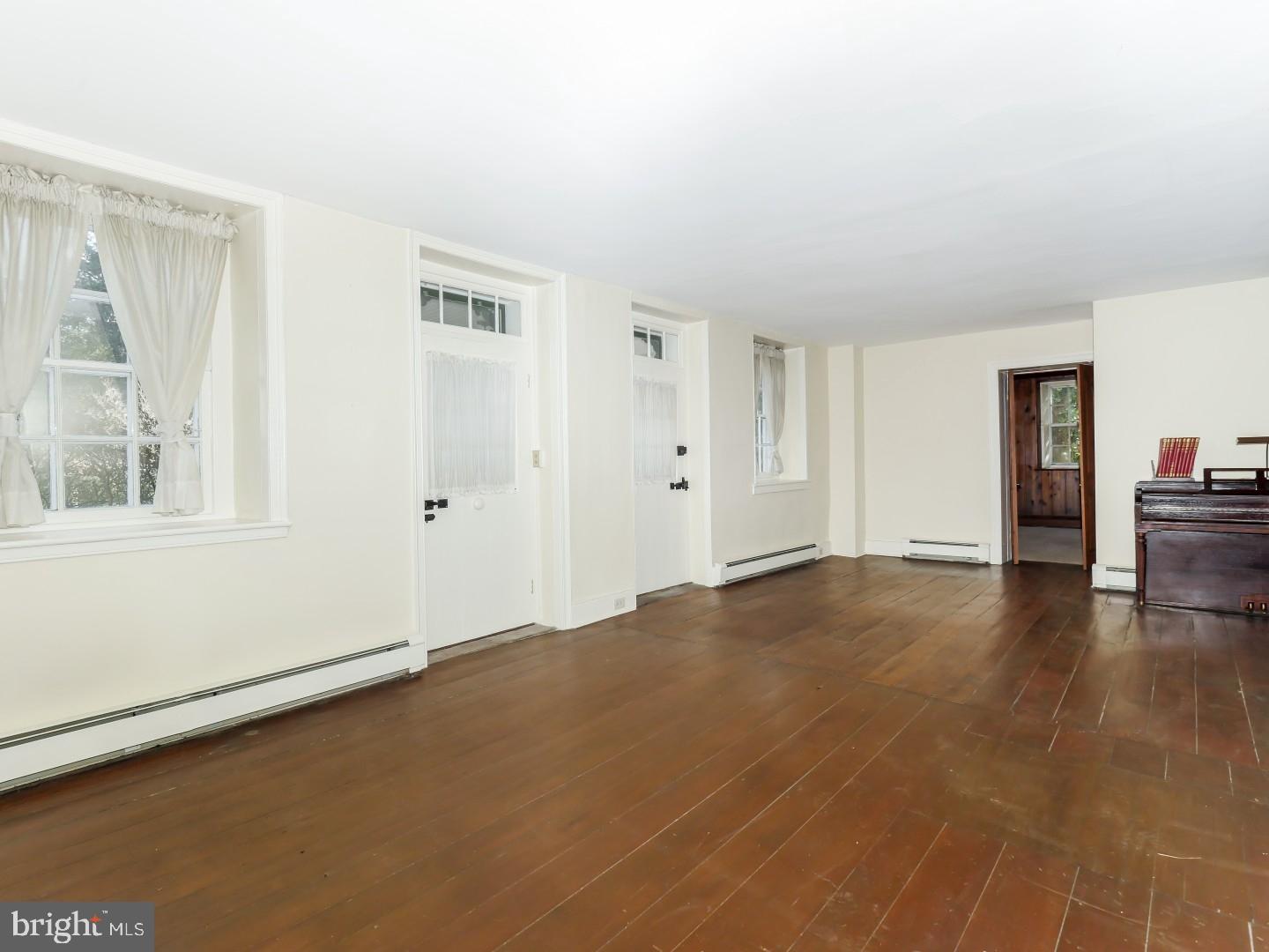 4416 Old Easton Road Doylestown, PA 18902 - Photo 5 of 25 Living Room