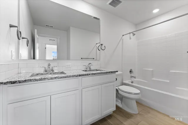 $442,199 | 1620 South La Escalera Avenue, Nampa, ID 83687