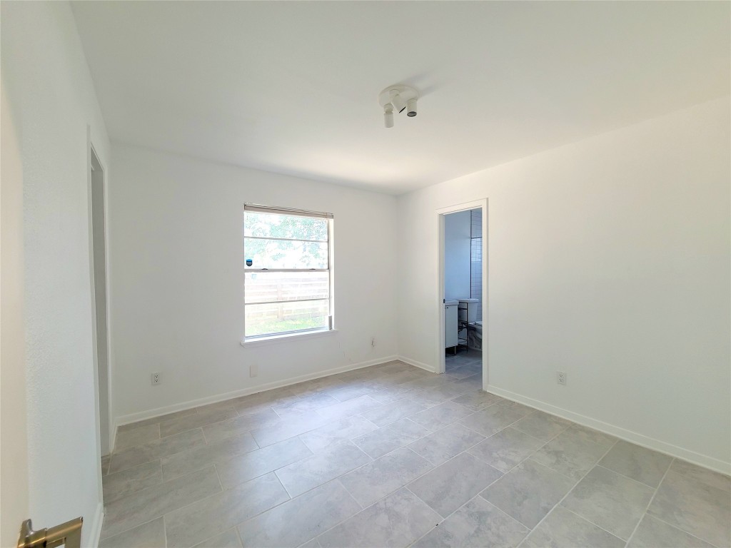 6216 Hogan Avenue Austin, TX 78741 - Photo 13 of 25 Master bedroom