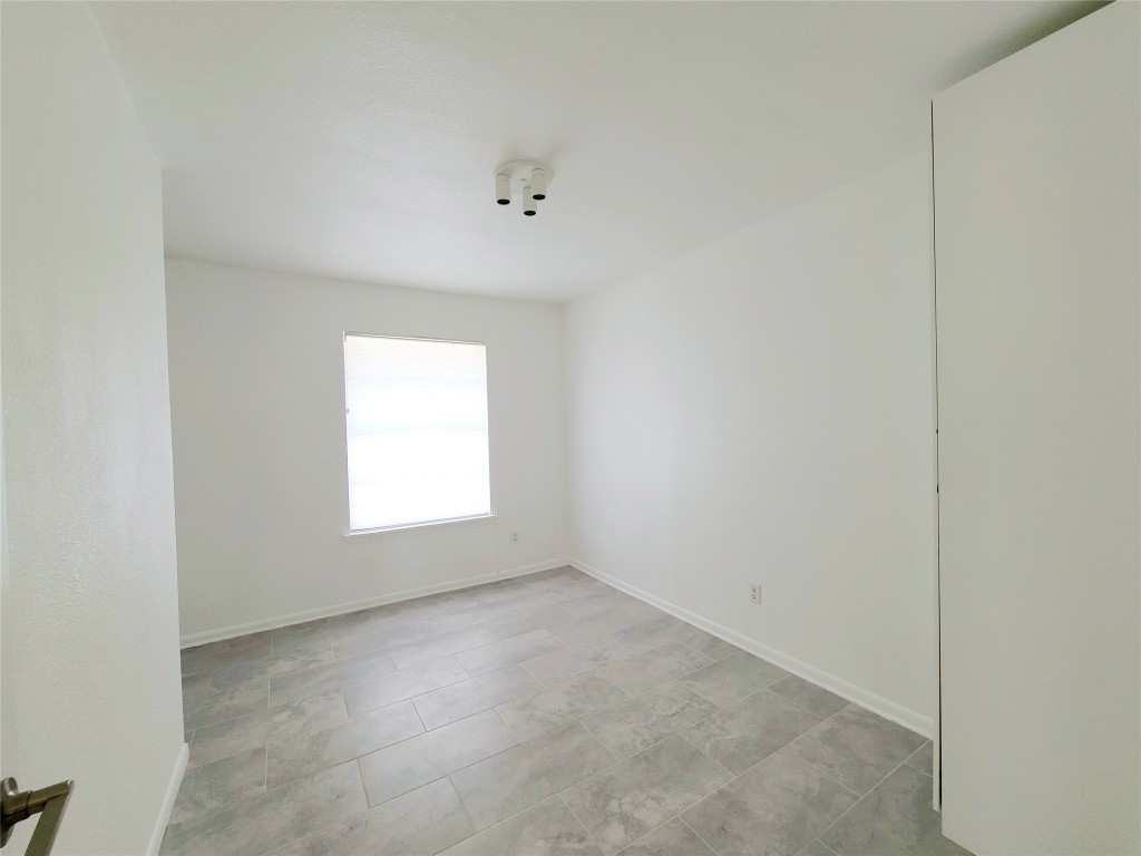 6216 Hogan Avenue Austin, TX 78741 - Photo 15 of 25 2nd Bedroom