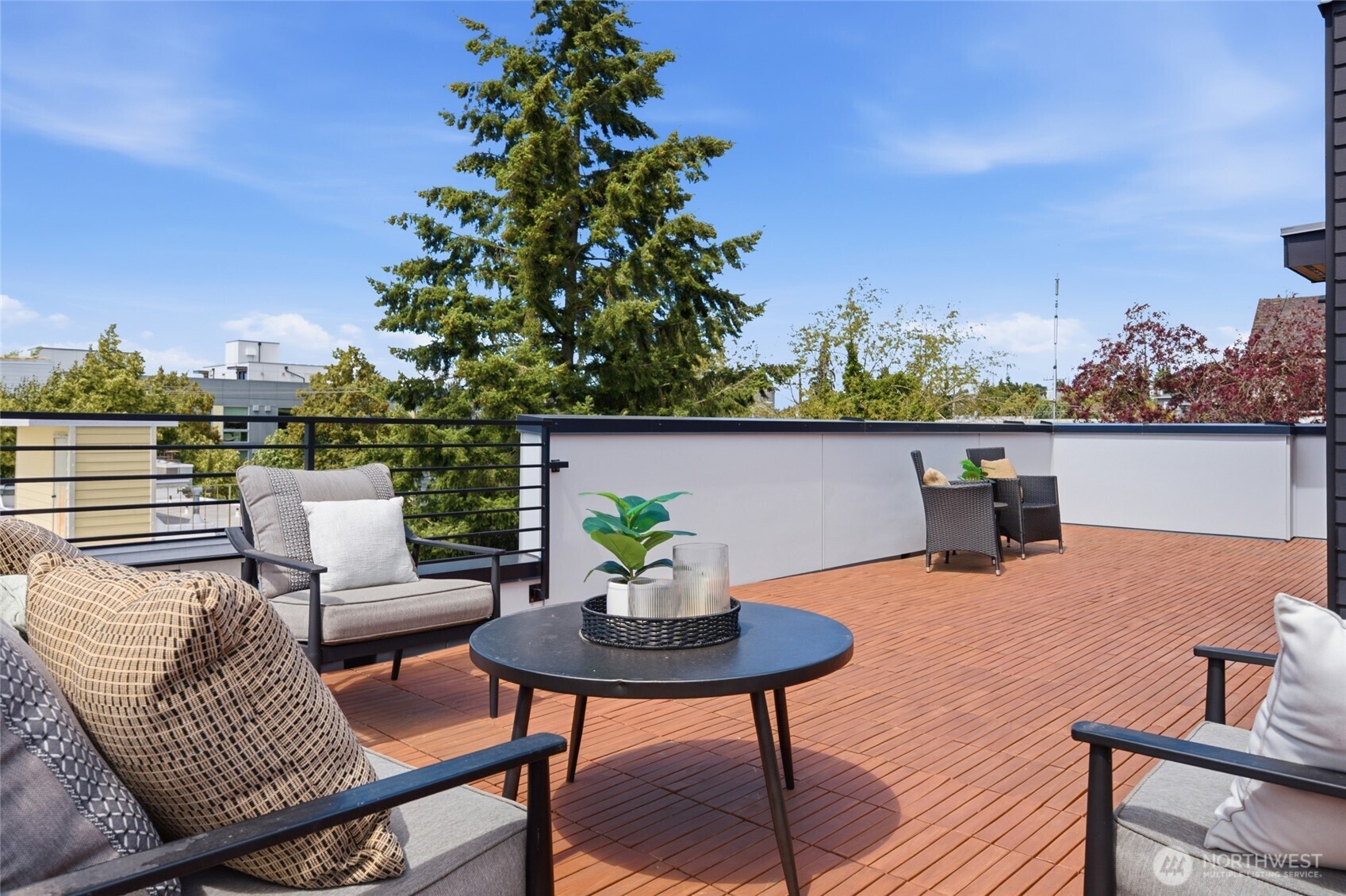1014 Northeast 70th Street Seattle, WA 98115 - Photo 9 of 35 Gallery Image 9