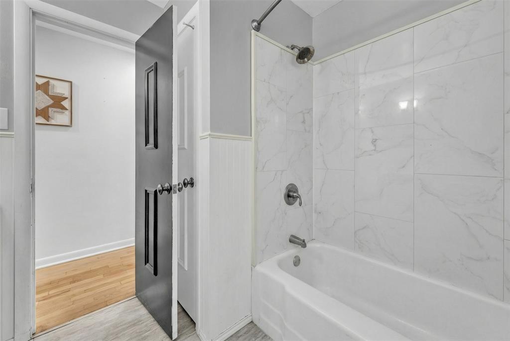 100 Rosedale Avenue Keene, TX 76059 - Photo 17 of 40