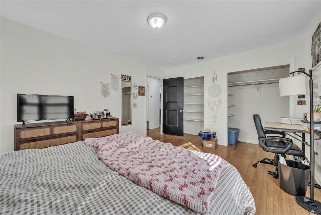 100 Rosedale Avenue Keene, TX 76059 - Photo 19 of 40