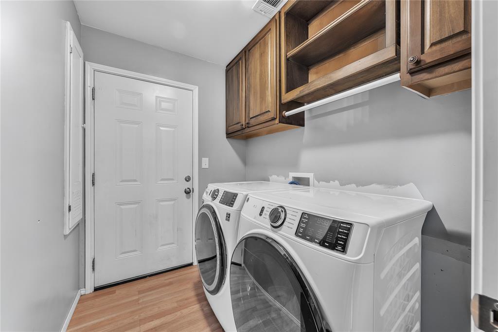 100 Rosedale Avenue Keene, TX 76059 - Photo 30 of 40