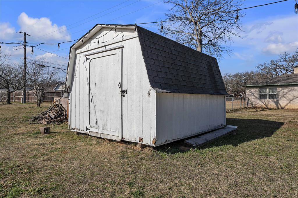 100 Rosedale Avenue Keene, TX 76059 - Photo 33 of 40