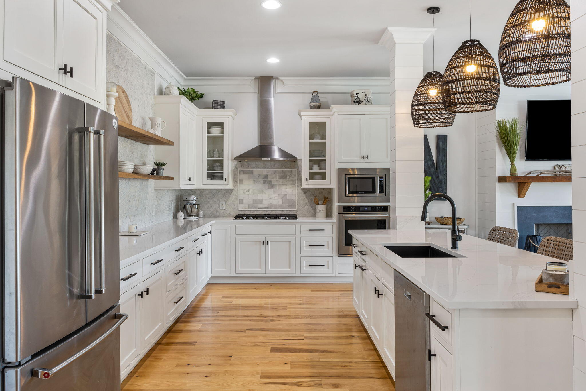 1316 Penshell Place Mount Pleasant, SC 29464 - Photo 8 of 43 Kitchen