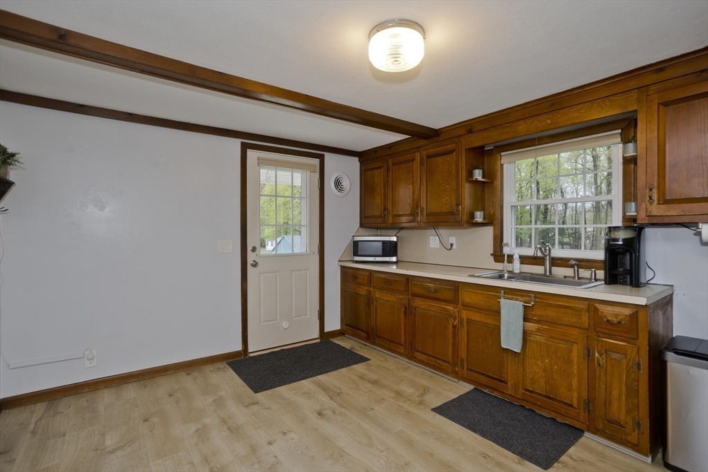 23 Rogers Road East Longmeadow, MA 01028 - Photo 5 of 42 Gallery Image 5
