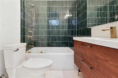 $2,900 | 3134 Burgundy Street, New Orleans, LA 70117