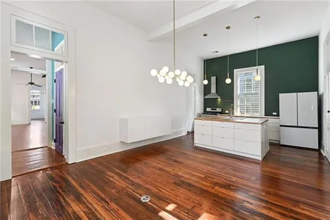 $2,900 | 3134 Burgundy Street, New Orleans, LA 70117
