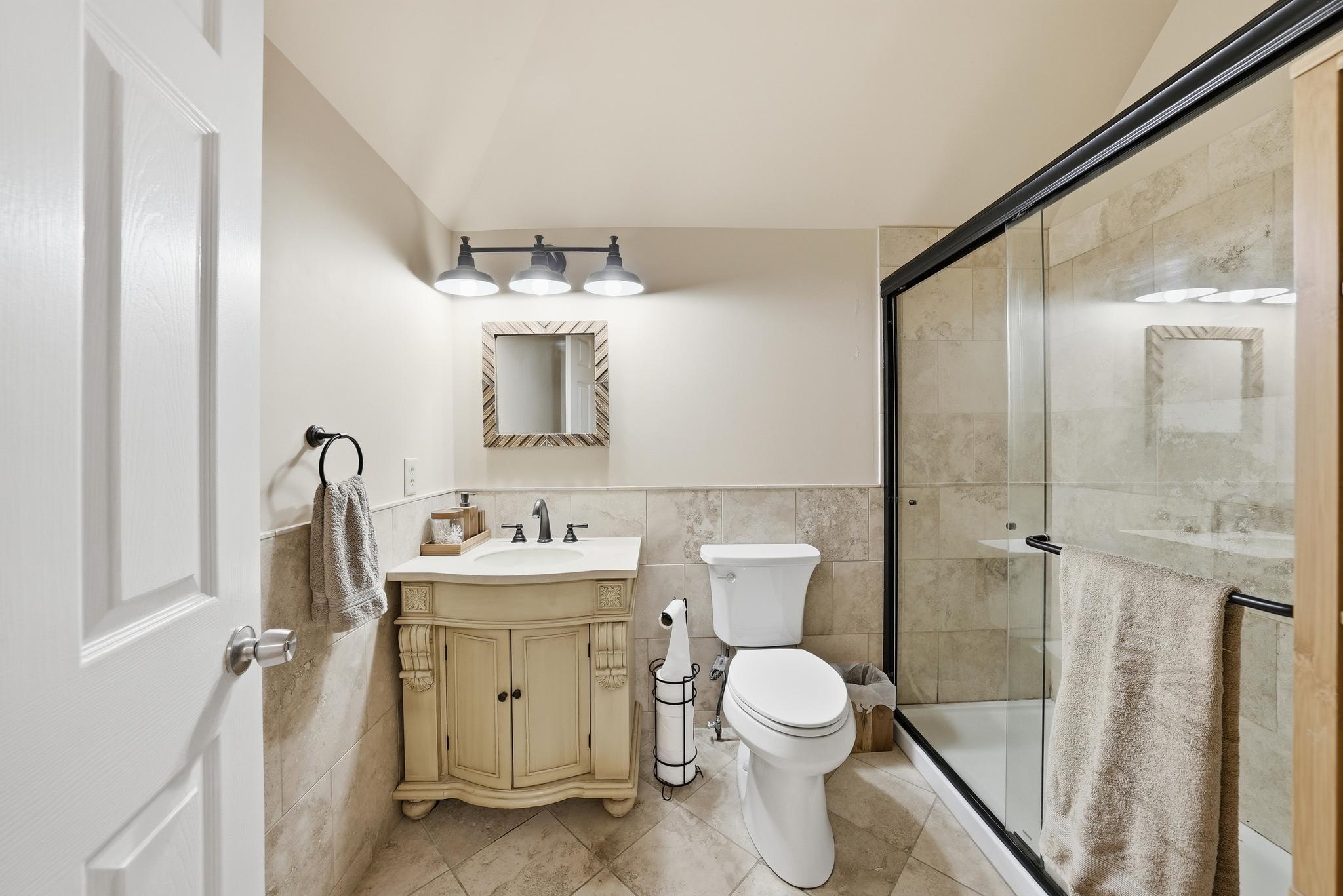 15802 Radwick Lane Silver Spring, MD 20906 - Photo 27 of 53 Bath 3 Upper Level, Renovated 2020 Travertine Tile