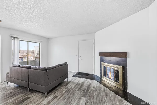 $210,000 | 1830 Newland Court, Unit 324, Lakewood, CO 80214