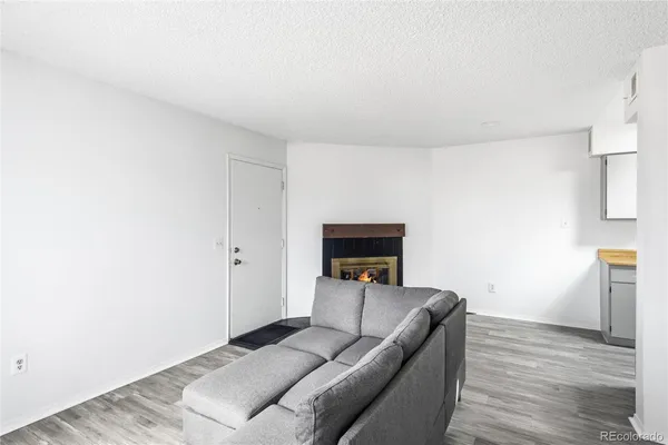 $210,000 | 1830 Newland Court, Unit 324, Lakewood, CO 80214
