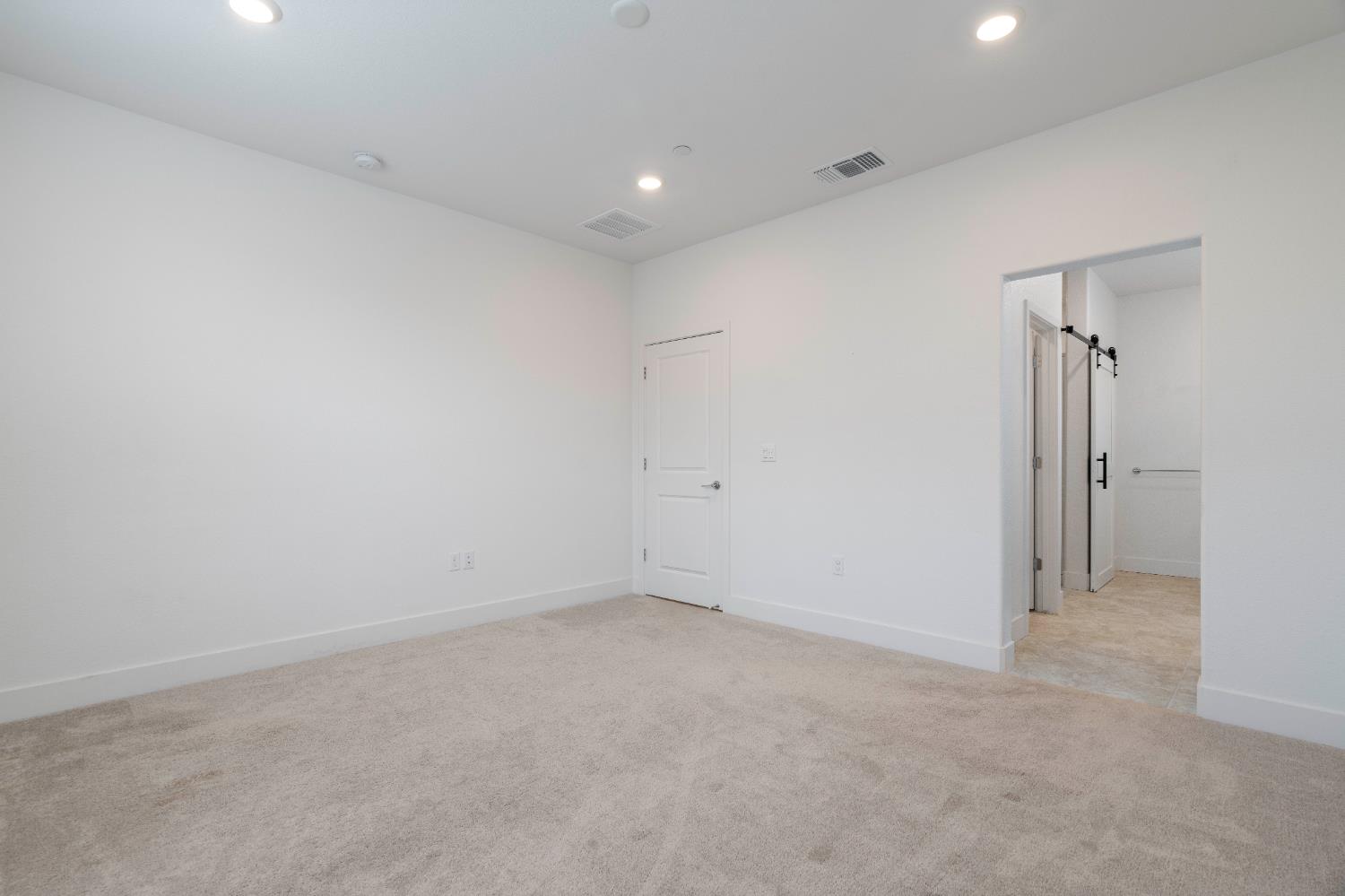 8333 Kyler Road Elk Grove, CA 95757 - Photo 19 of 42