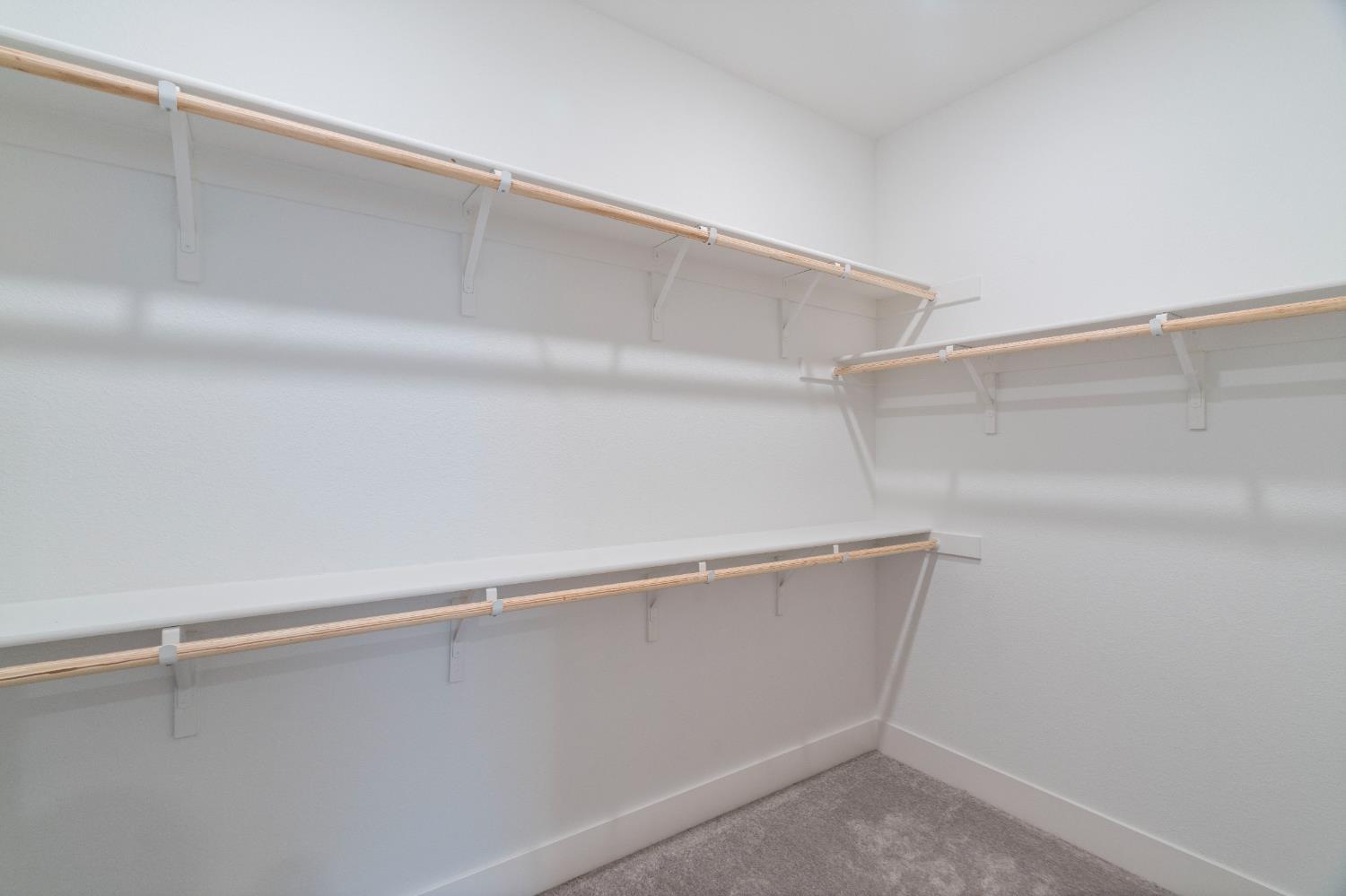 8333 Kyler Road Elk Grove, CA 95757 - Photo 22 of 42