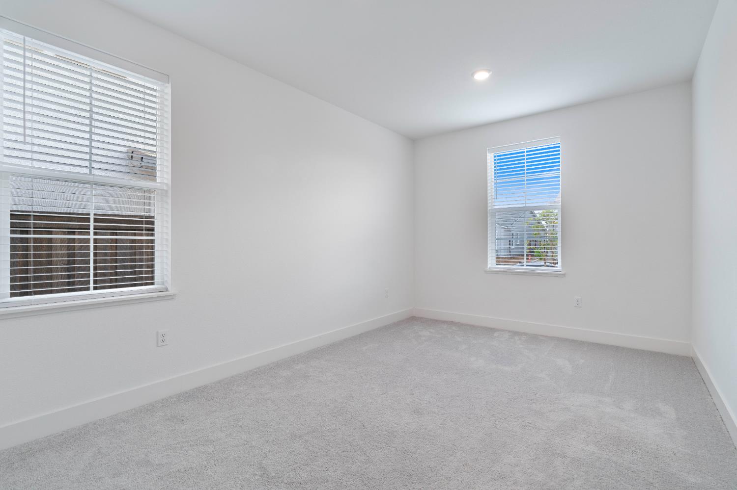 8333 Kyler Road Elk Grove, CA 95757 - Photo 27 of 42