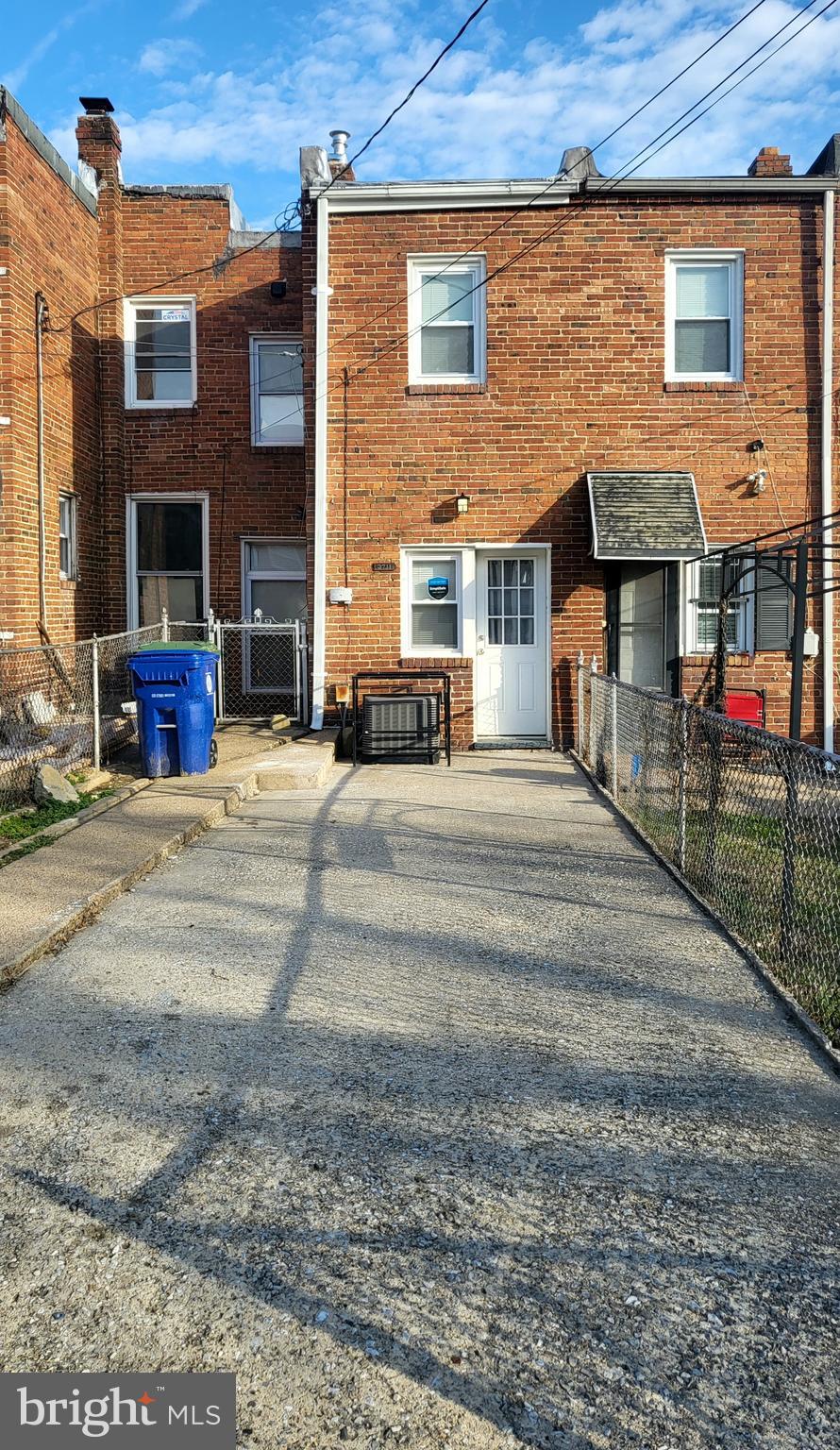 3711 Colborne Road Baltimore, MD 21229 - Photo 2 of 16 Gallery Image 2