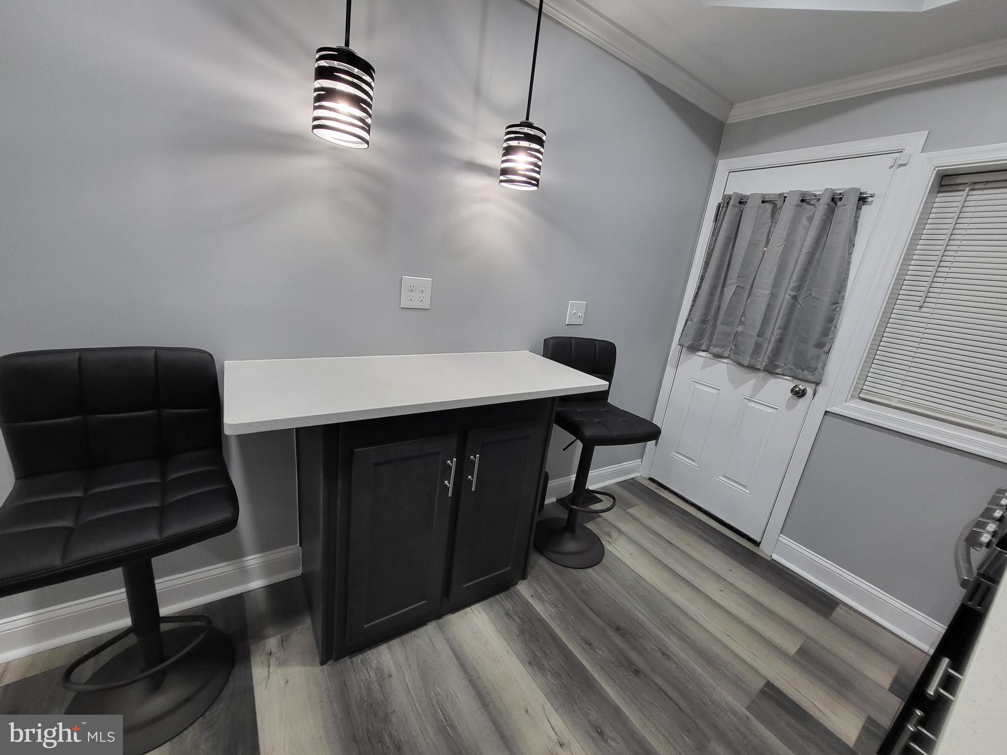 3711 Colborne Road Baltimore, MD 21229 - Photo 8 of 16 Gallery Image 8