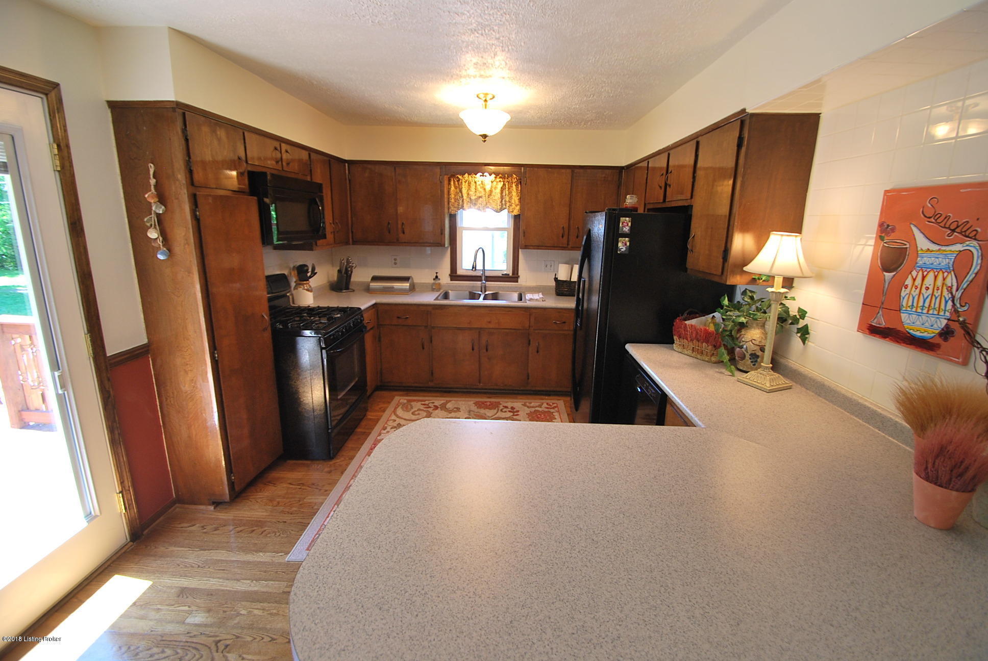 160 Glory Road Shepherdsville, KY 40165 - Photo 14 of 39 20160609201015108137000000-o (1)